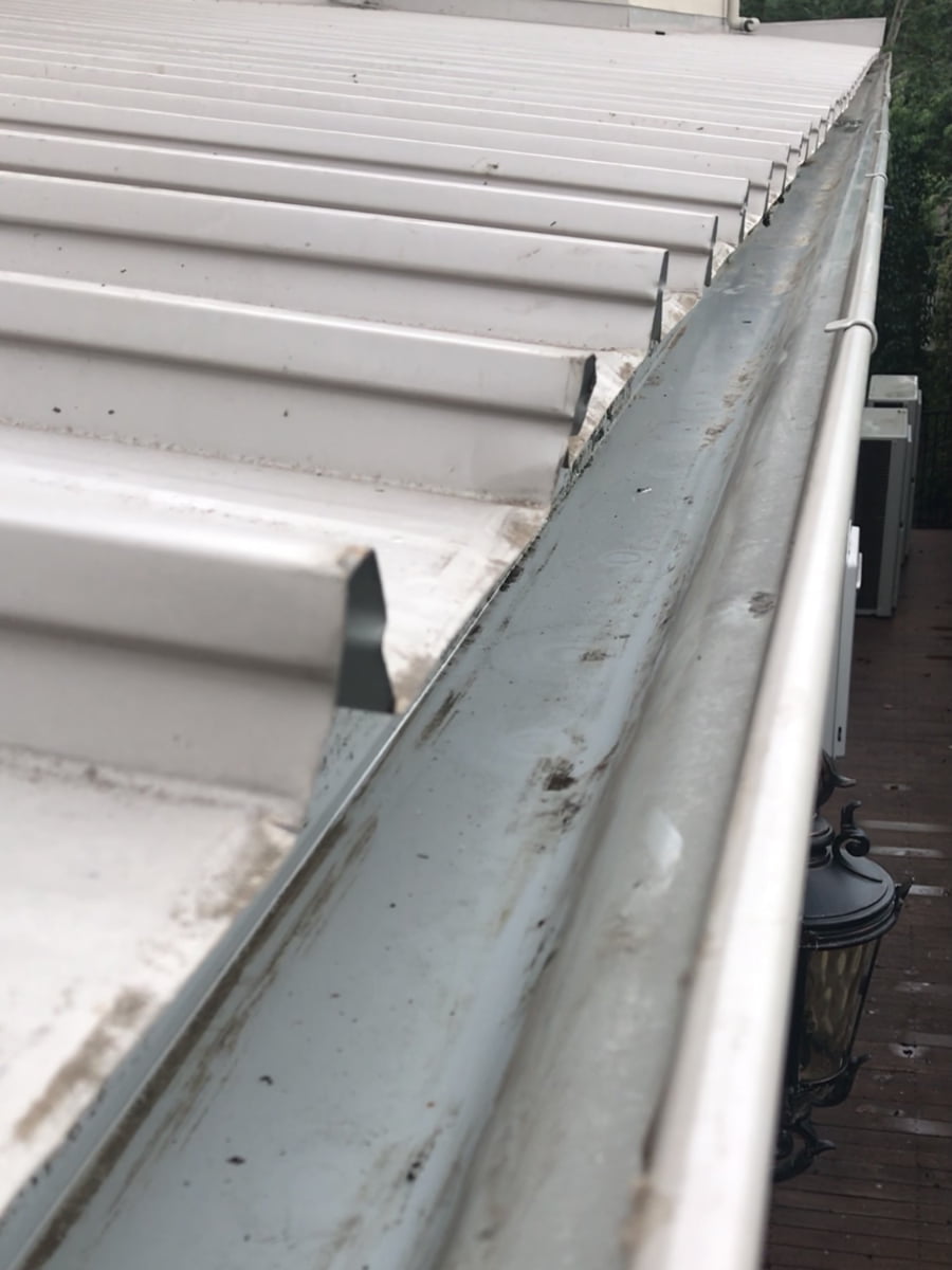A freshly cleaned gutter on a Melbourne home